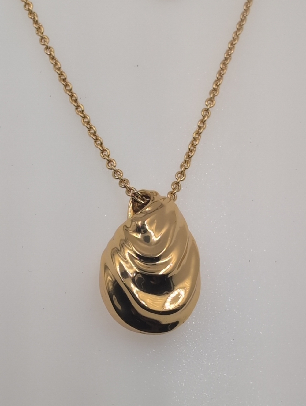 J.Crew NWT Re-Imagined Gold Shell Pendant Necklace Recycled Brass Jcd1
